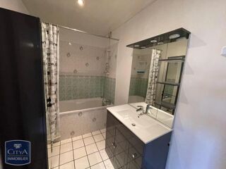  Appartement à louer 4 pièces 80 m²