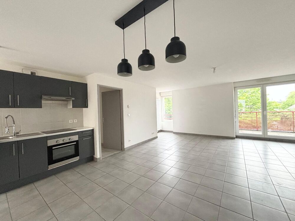 location Appartement - 4 pièce(s) - 90 m² Sochaux (25600)