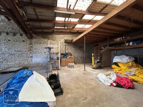   Location / Local Commercial 
