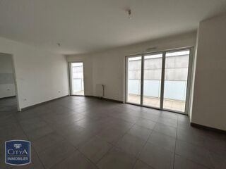  Appartement à louer 4 pièces 93 m²