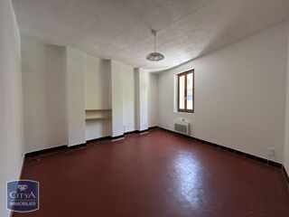  Appartement à louer 2 pièces 63 m²