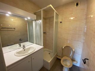  Appartement à louer 2 pièces 37 m²