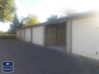  Parking / Garage à louer 