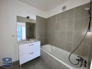  Appartement à louer 3 pièces 62 m²