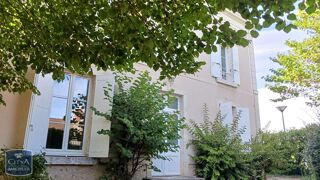  Maison à louer 7 pièces 220 m²
