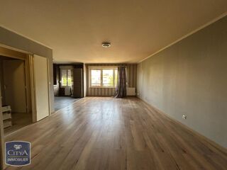  Appartement à louer 3 pièces 75 m²