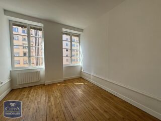 Appartement à louer 4 pièces 75 m²