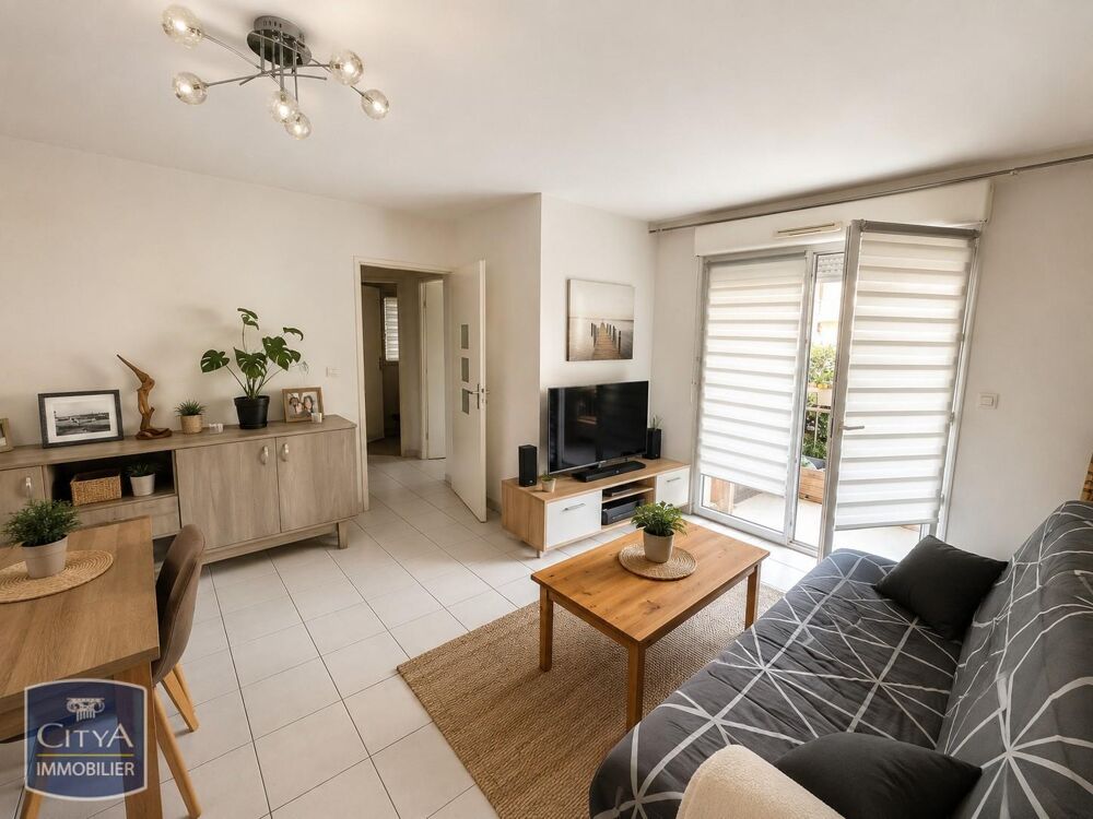 location Appartement - 3 pièce(s) - 64 m² Étaules (17750)