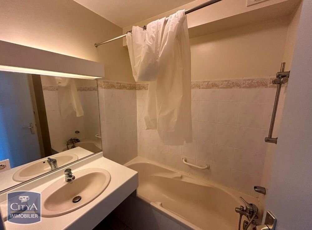 location Appartement - 1 pièce(s) - 25 m² Clermont-Ferrand (63000)