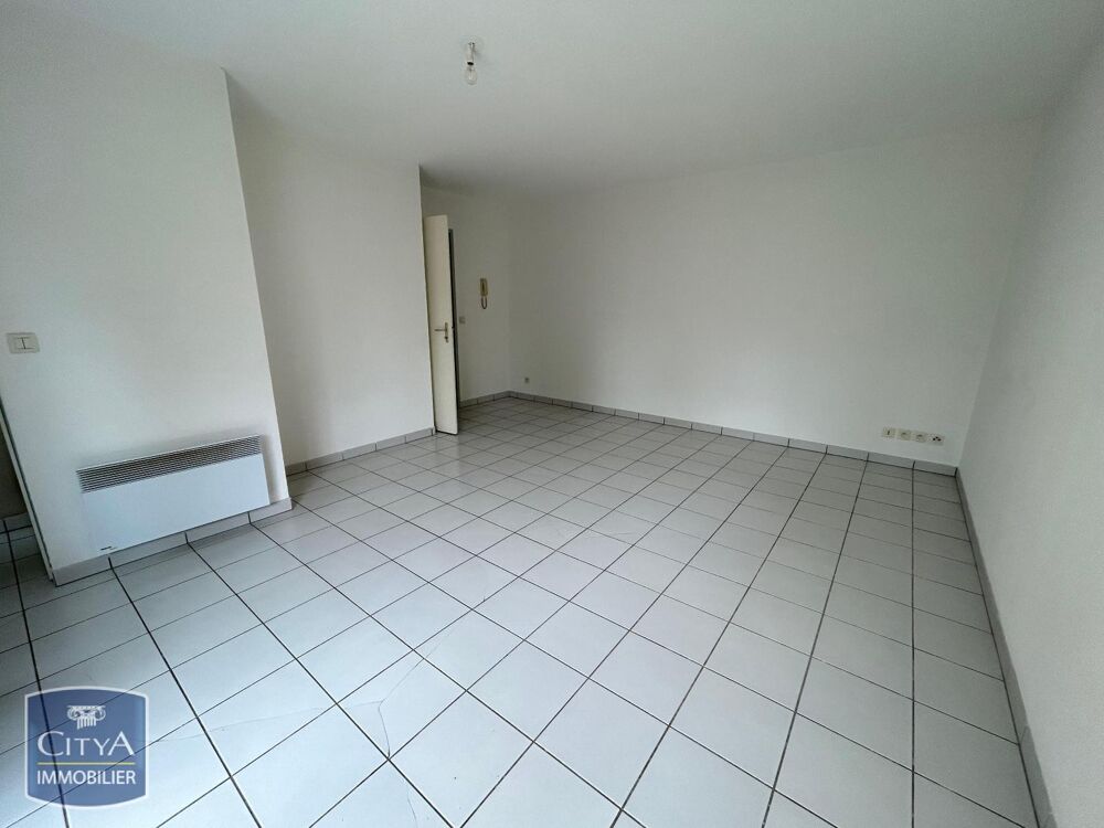 location Appartement - 2 pièce(s) - 48 m² Bagnères-de-Bigorre (65200)