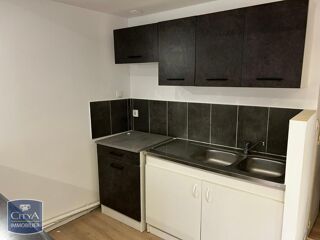  Appartement à louer 5 pièces 106 m²