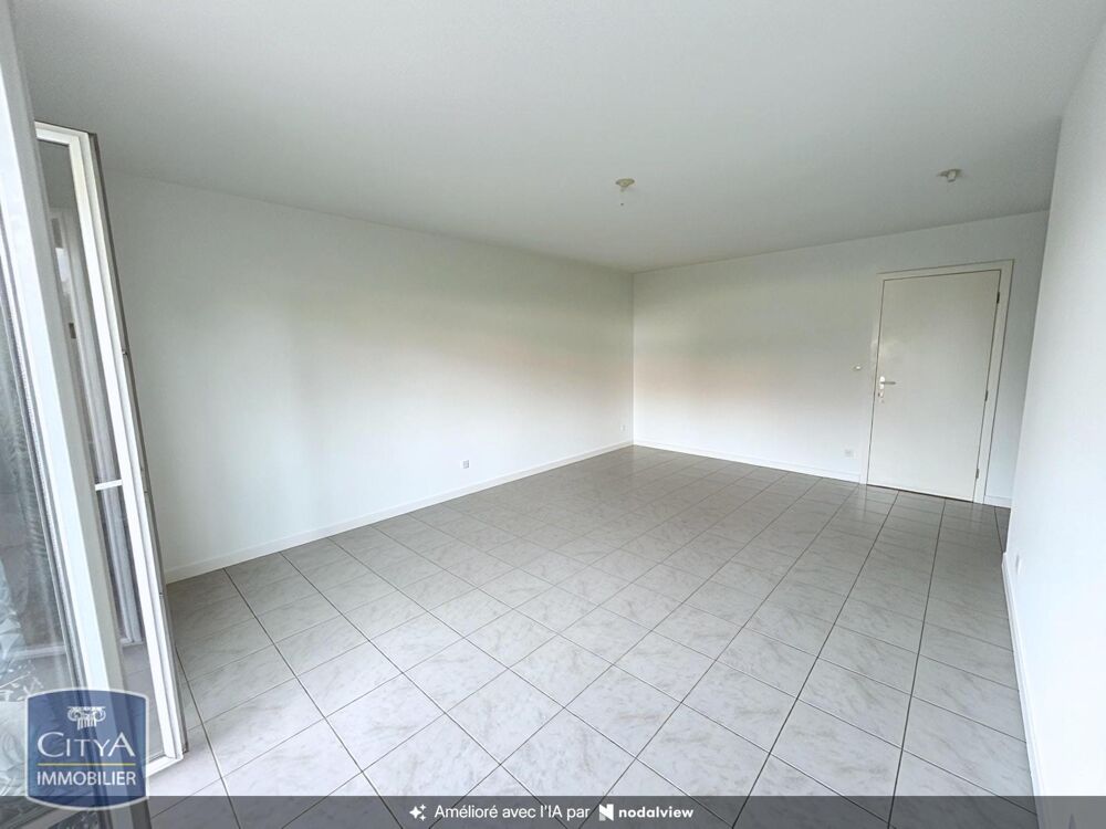 À LOUER : Appartement T2 situé à Bressuire, dans le dépa....