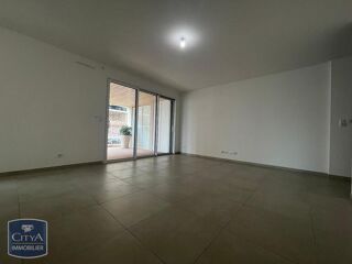  Appartement à louer 3 pièces 69 m²