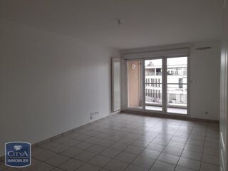  Appartement à louer 4 pièces 89 m²