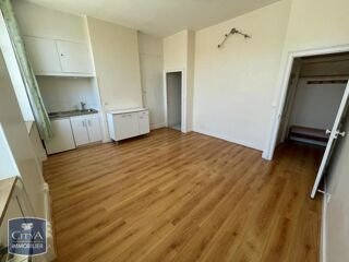  Appartement à louer 1 pièce 32 m²