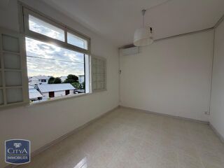  Maison à louer 4 pièces 90 m²