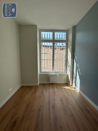  Appartement à louer 2 pièces 57 m²