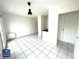  Appartement à louer 2 pièces 32 m²