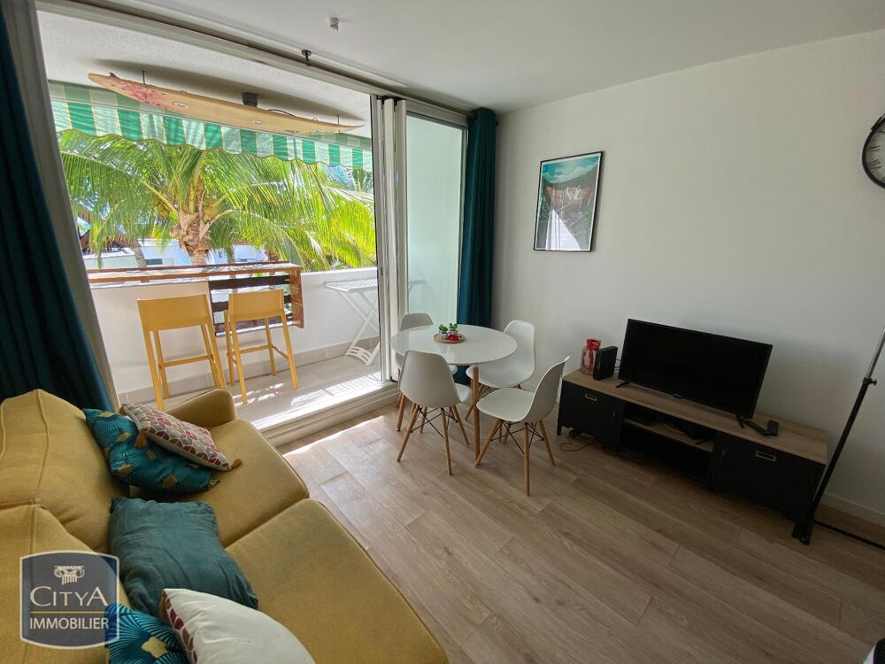 EXCLUSIVITE À LOUER - STUDIO MEUBLE - DISPONIBLE DE SUIT....