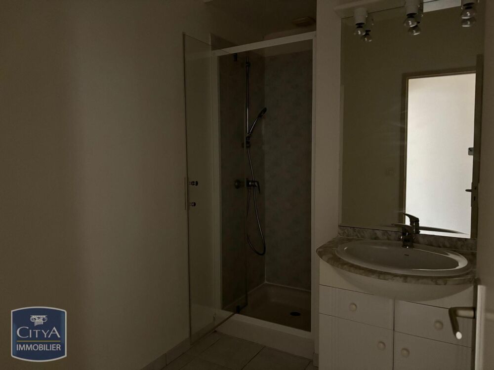 location Appartement - 3 pièce(s) - 59 m² Lisle (24350)