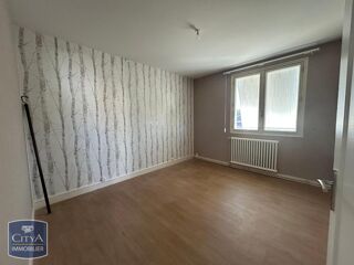  Appartement à louer 4 pièces 105 m²