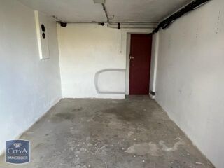  Parking / Garage � louer 