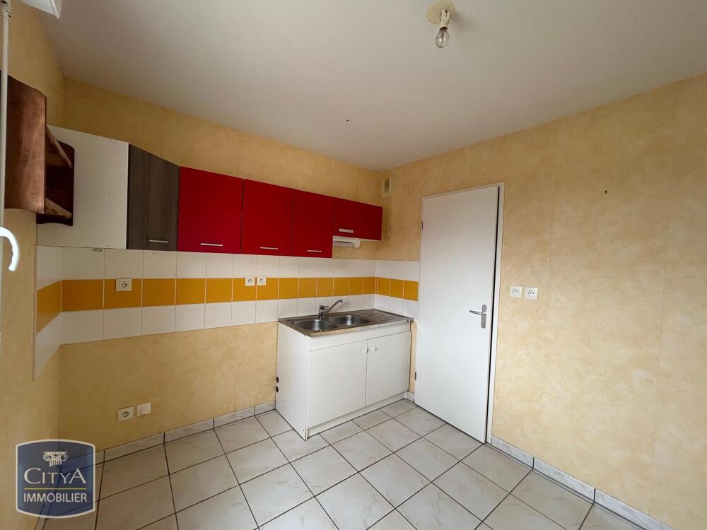 location Maison - 3 pièce(s) - 73 m² Pouzauges (85700)
