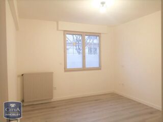  Appartement à louer 3 pièces 70 m²