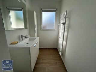  Maison à louer 5 pièces 136 m²