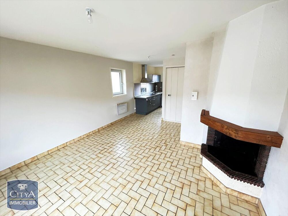 À LOUER : Appartement T1 situé à Cholet, dans le secteur....