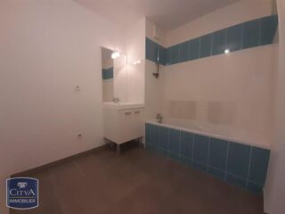  Appartement à louer 3 pièces 66 m²