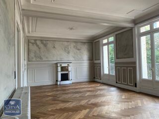  Appartement à louer 3 pièces 98 m²