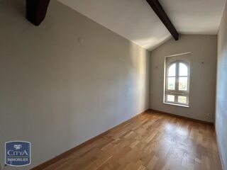  Appartement à louer 4 pièces 88 m²