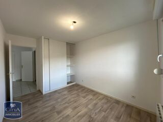  Appartement à louer 2 pièces 56 m²