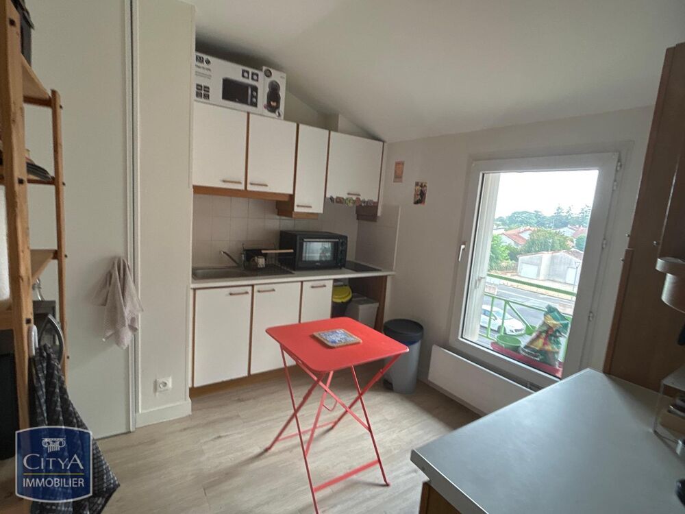 location Appartement - 2 pièce(s) - 46 m² Buxerolles (86180)