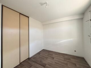 Appartement à louer 4 pièces 88 m²