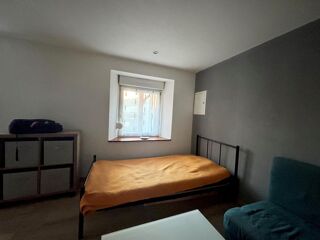  Appartement à louer 1 pièce 28 m²