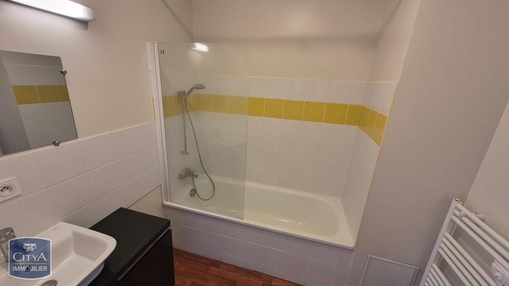 location Appartement - 3 pièce(s) - 55 m² Chinon (37500)
