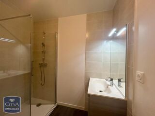  Appartement à louer 3 pièces 69 m²