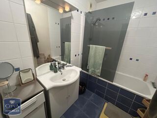  Appartement à louer 2 pièces 46 m²