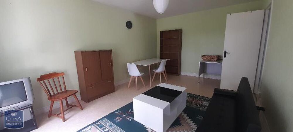 À LOUER : Appartement T2 à Orléans, situé dans un quarti....