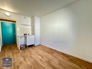  Appartement à louer 1 pièce 12 m²