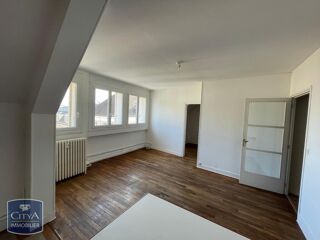  Appartement à louer 2 pièces 50 m²