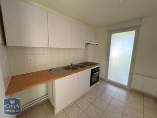  Appartement à louer 3 pièces 65 m²