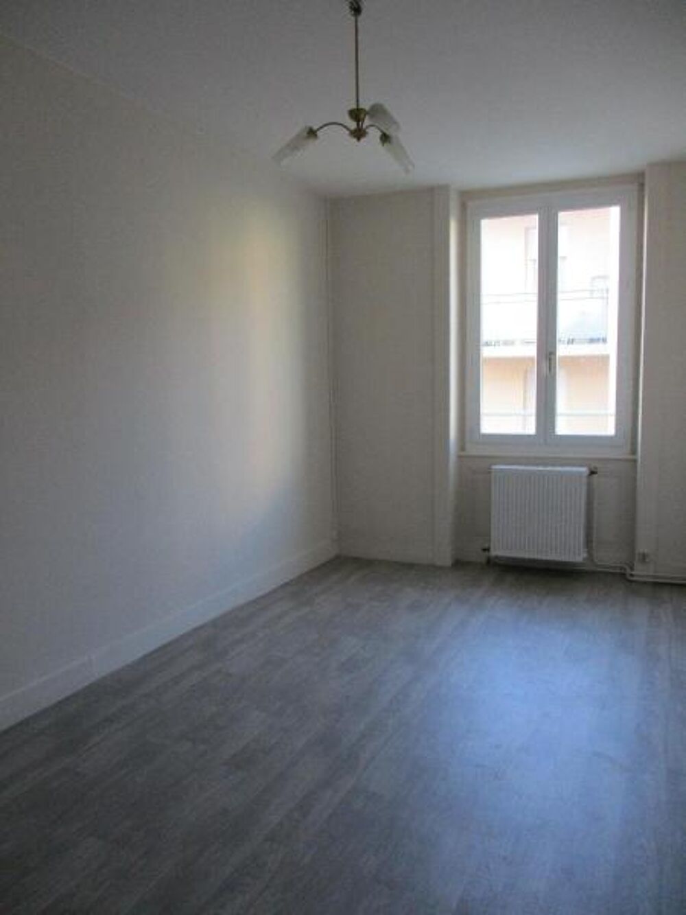 location Appartement - 3 pièce(s) - 70 m² Saint-Genest-Lerpt (42530)