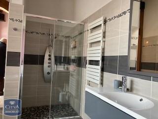  Appartement à louer 2 pièces 135 m²