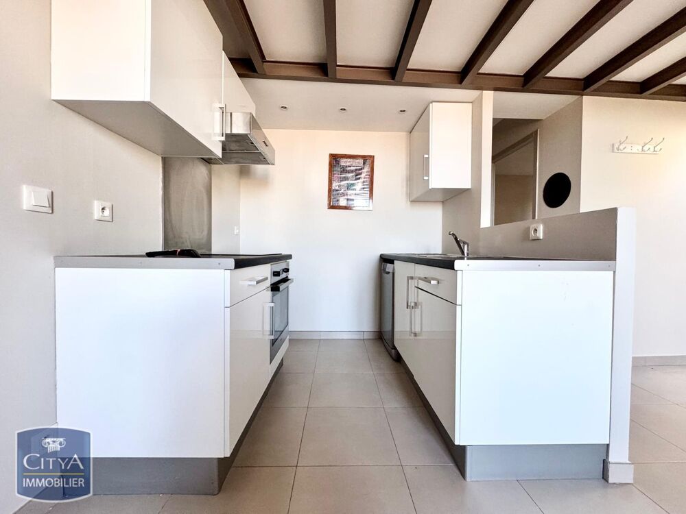 À LOUER : Appartement T2 Bis Duplex avec Terrasse à Nîme....