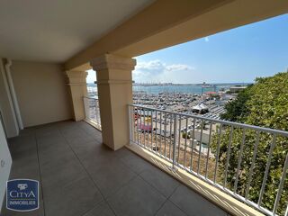  Appartement à louer 4 pièces 87 m²