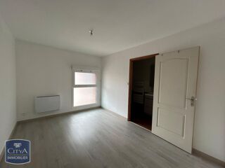  Appartement à louer 3 pièces 94 m²