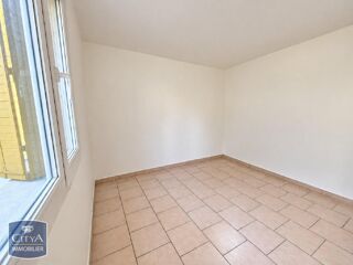 location Appartement - 3 pièce(s) - 45 m² Carpentras (84200)